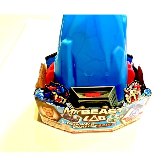 MR BEAST LAB CRYO LAB COLLECTOR FIGURE 30+ LIGHTS SOUNDS & REACTIONS -SEE PHOTOS - Picture 10 of 11